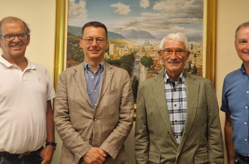 v.l.: Obst a.D. Wolfgang Hübel, Hptm Prof. MMag. Martin Parth, LGF Obst i.R. Dieter Allesch, HR Dr. Alexander Majcan